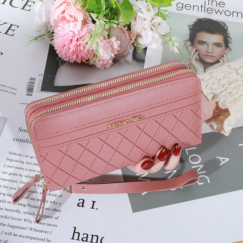 Long Women's Wallet with Zipper – Elegant Quilted Design for Cards & Cash