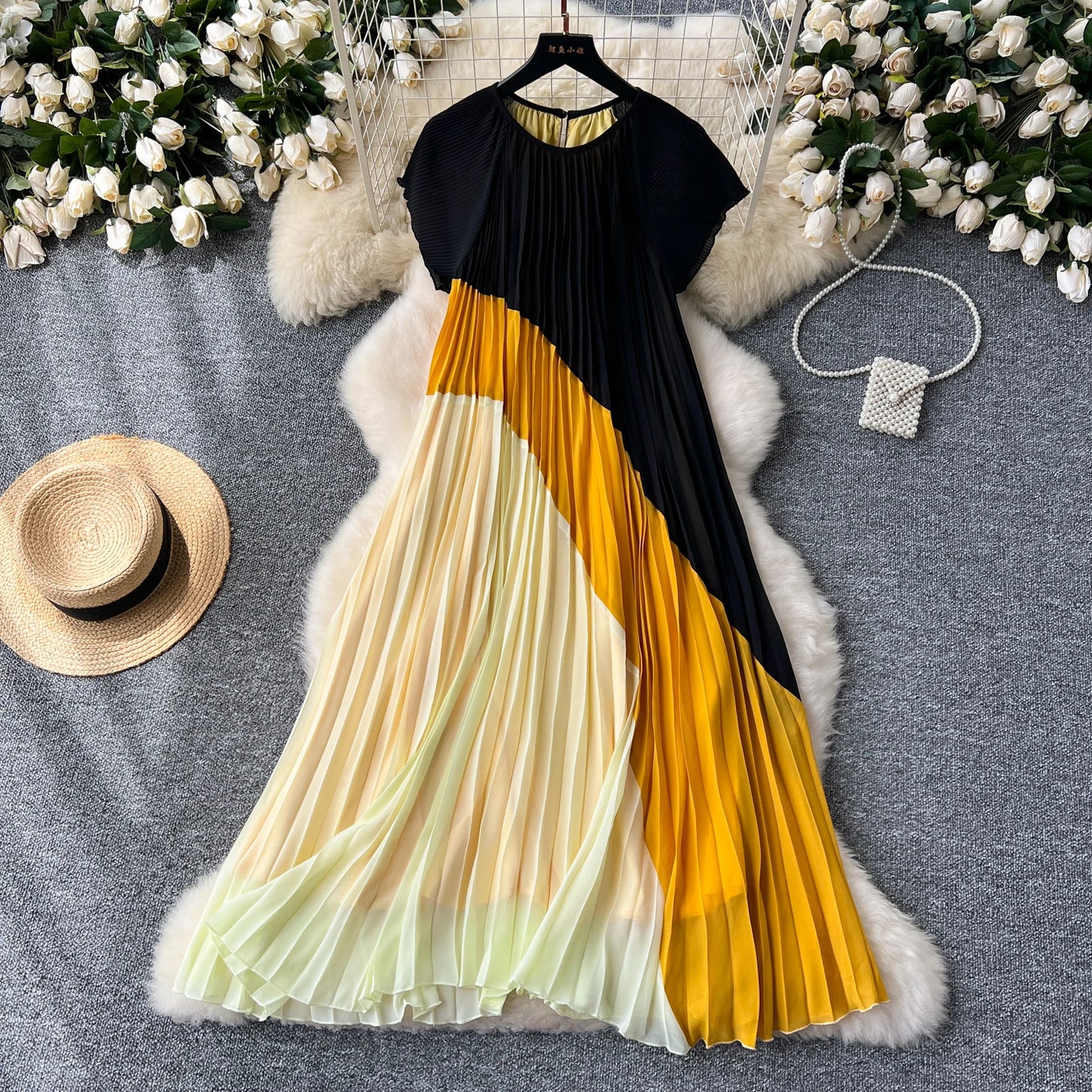 Colorblock Pleated Swing Dress – Retro Chic Style
