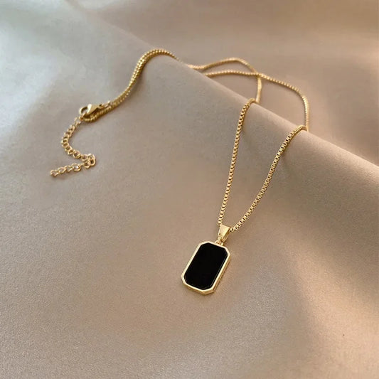 Minimalist Rectangle Pendant Necklace