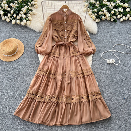 French Vintage Lantern Sleeve Maxi Dress with Lace Details – Elegant Autumn Style