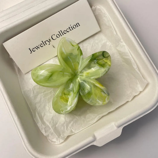 Flower-Shaped Hair Claw Clip – Summer Acrylic Hair Accessory