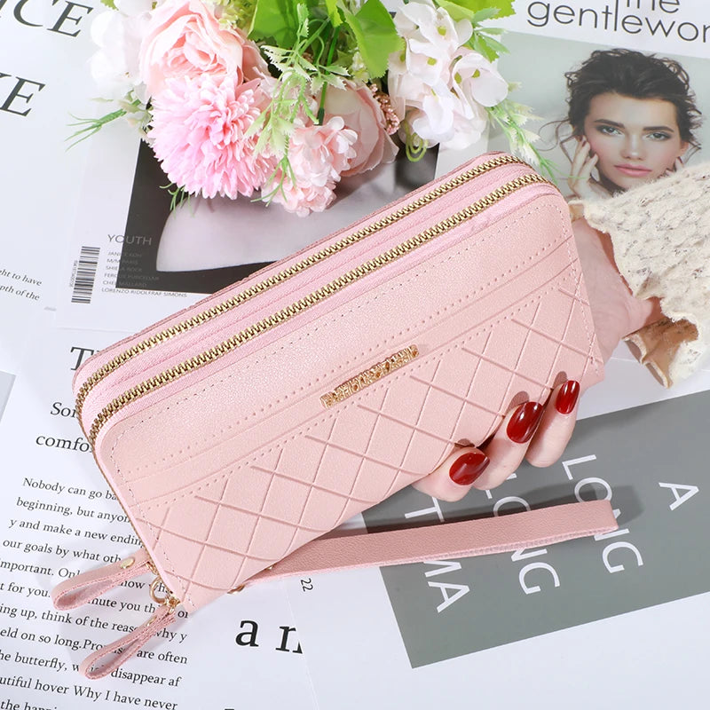 Long Women's Wallet with Zipper – Elegant Quilted Design for Cards & Cash