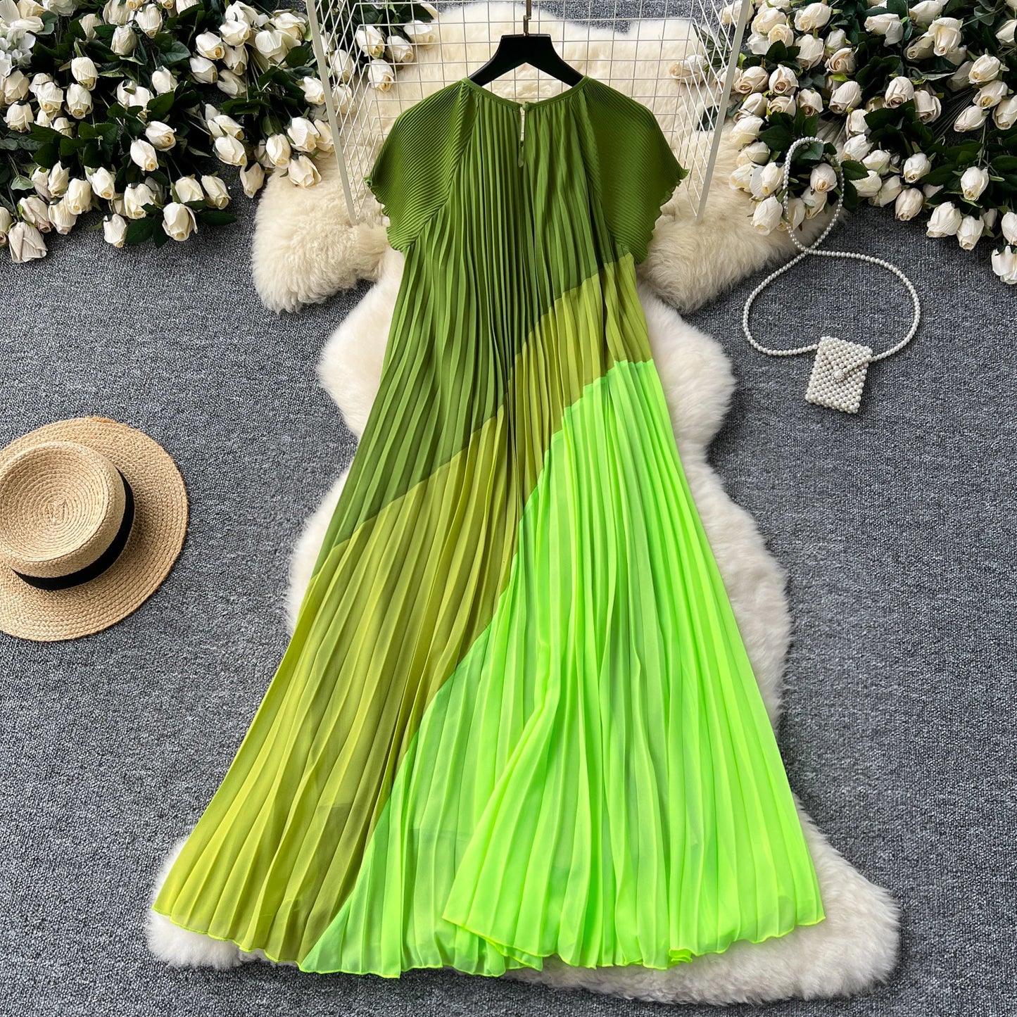 Colorblock Pleated Swing Dress – Retro Chic Style