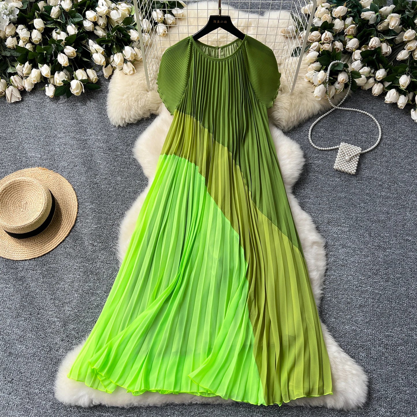 Colorblock Pleated Swing Dress – Retro Chic Style