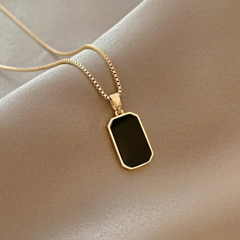Minimalist Rectangle Pendant Necklace