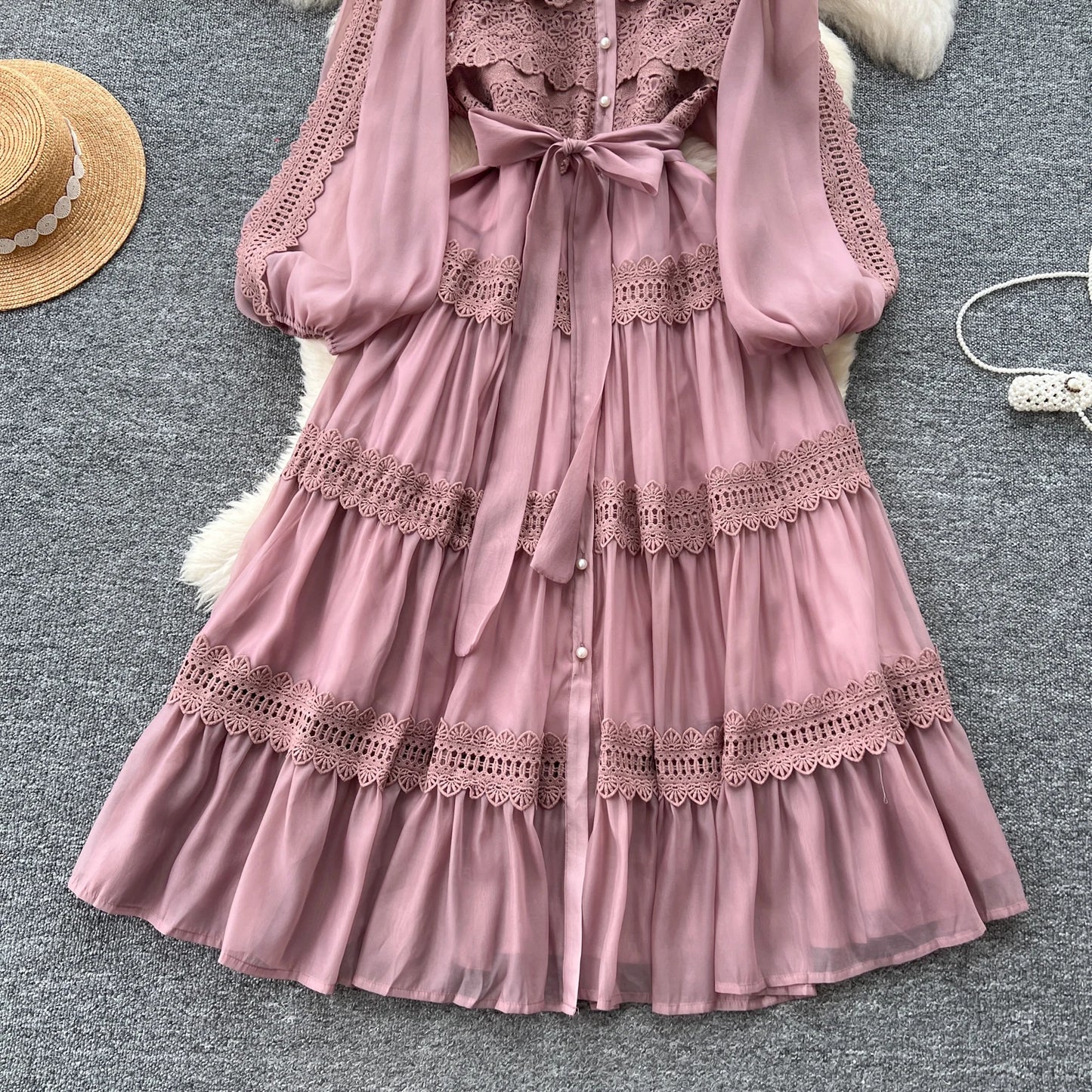 French Vintage Lantern Sleeve Maxi Dress with Lace Details – Elegant Autumn Style