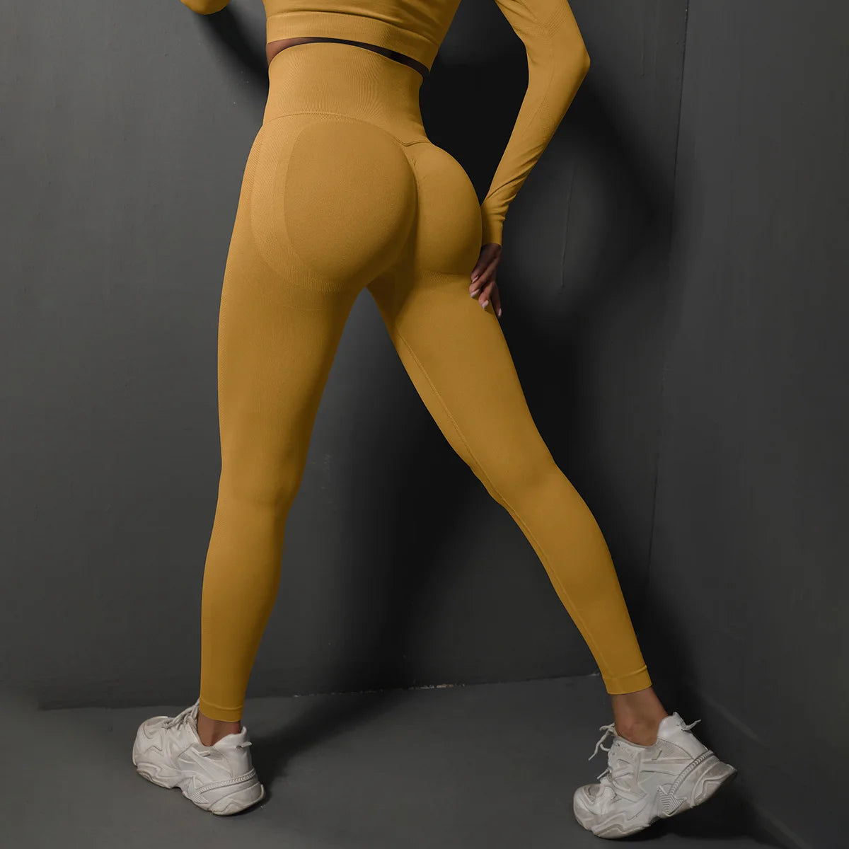 Seamless Booty-Lifting Yoga Leggings