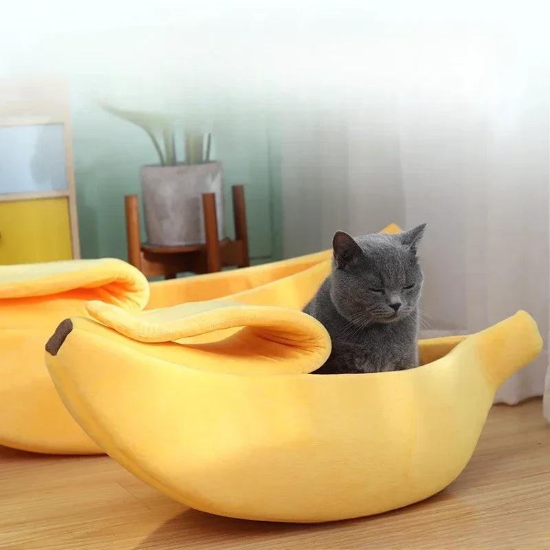 Banana Pet Bed – Soft Cartoon Nest for Cats and Small Dogs