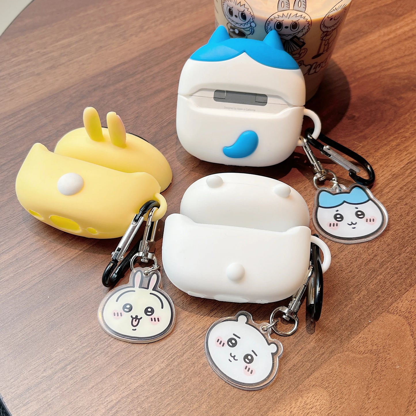 Chiikawa Cartoon AirPods Case – Adorable Japanese Character Style