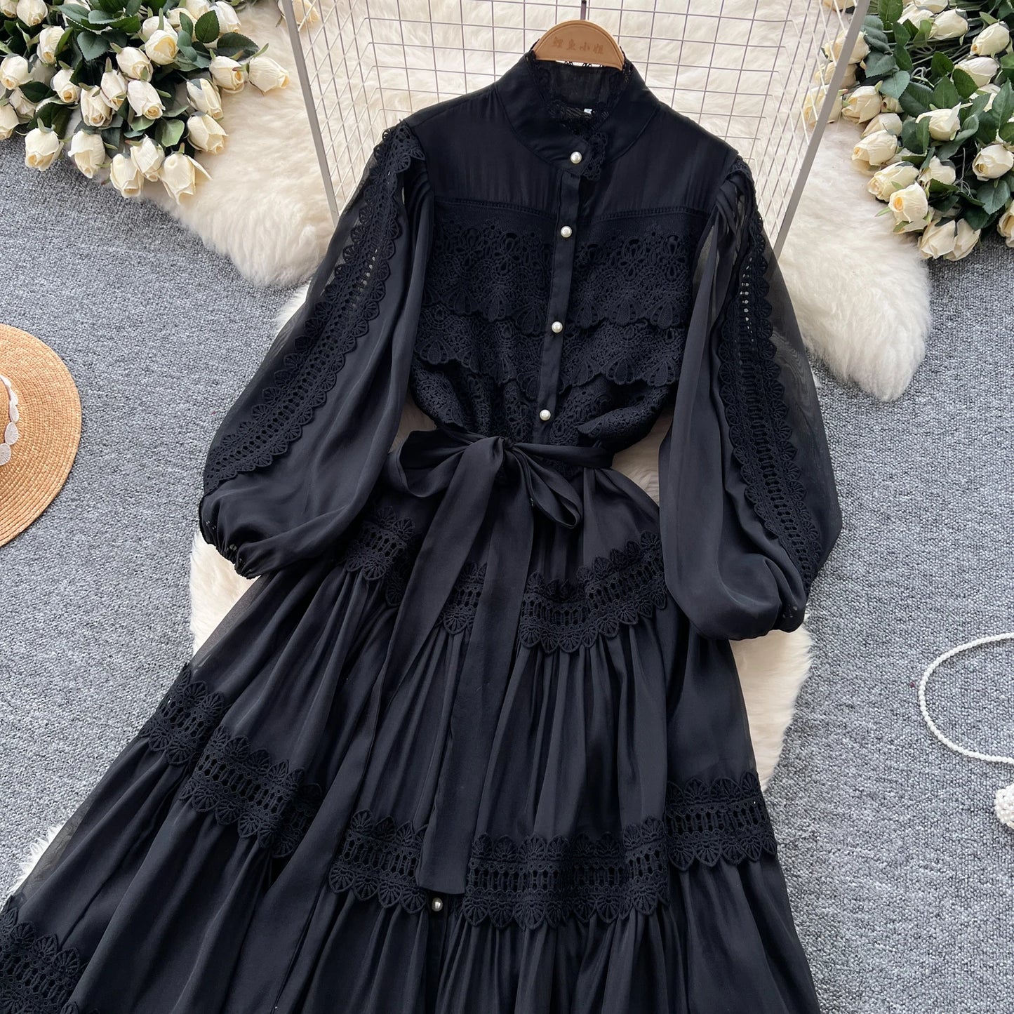 French Vintage Lantern Sleeve Maxi Dress with Lace Details – Elegant Autumn Style