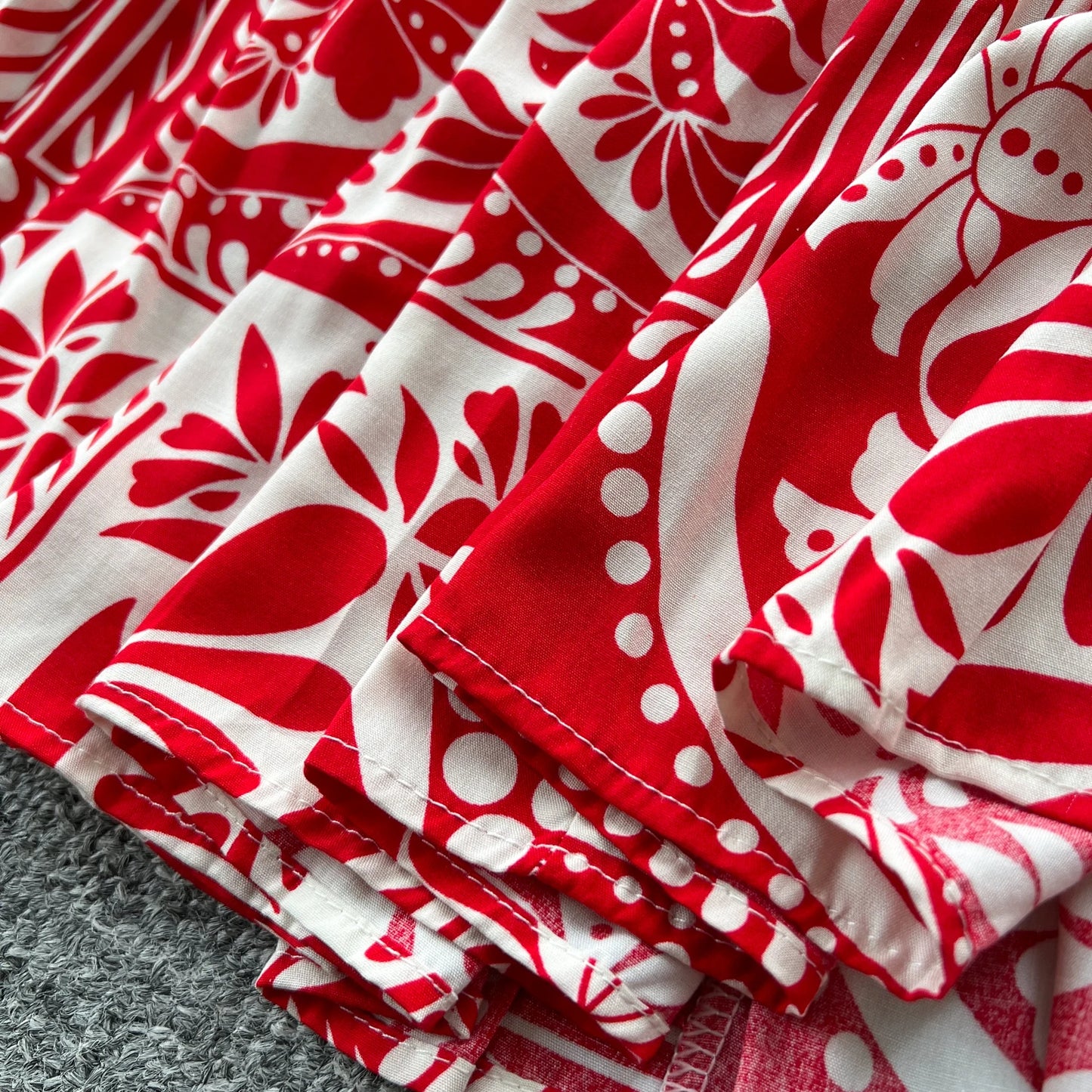 Vintage Print V-Neck Pleated Swing Dress