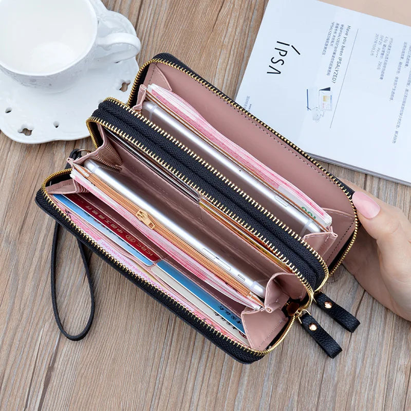 Long Women's Wallet with Zipper – Elegant Quilted Design for Cards & Cash