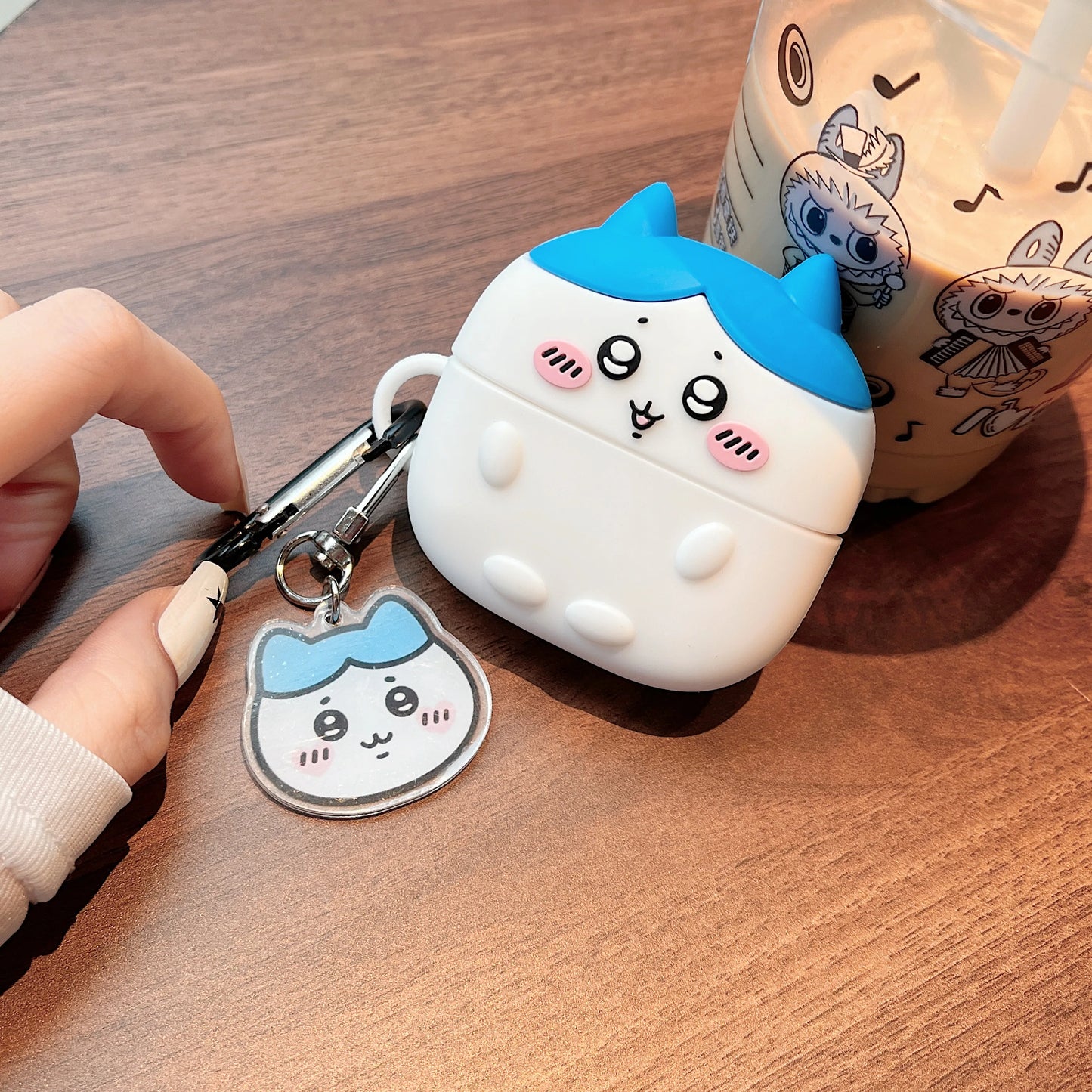 Chiikawa Cartoon AirPods Case – Adorable Japanese Character Style