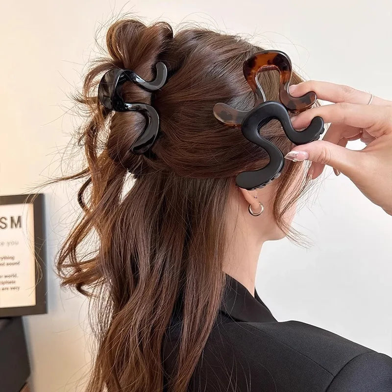 Elegant Irregular Design Hair Clip