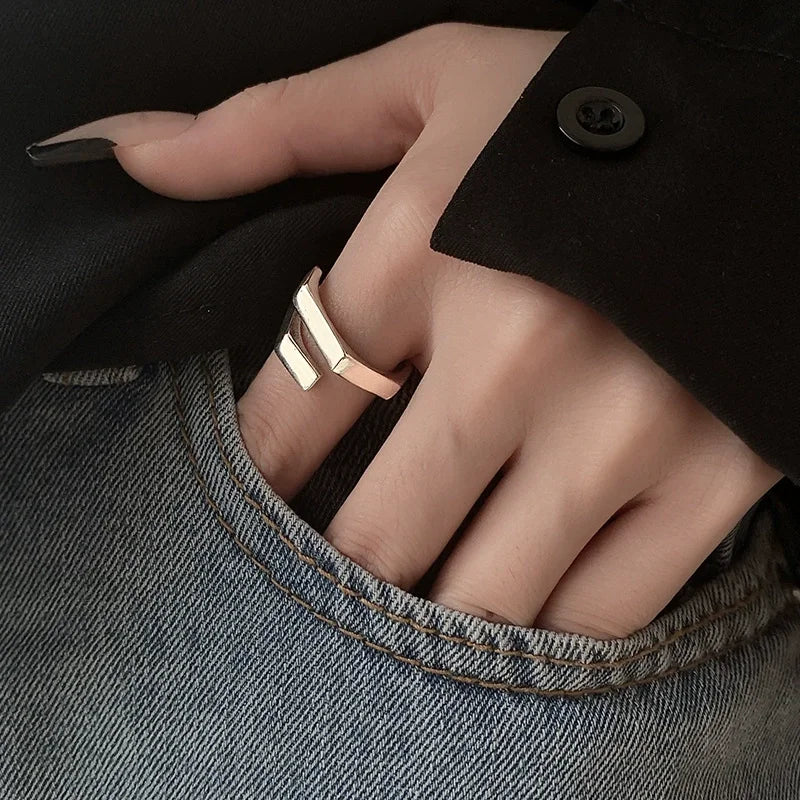 Adjustable Silver Open Ring – Modern Style