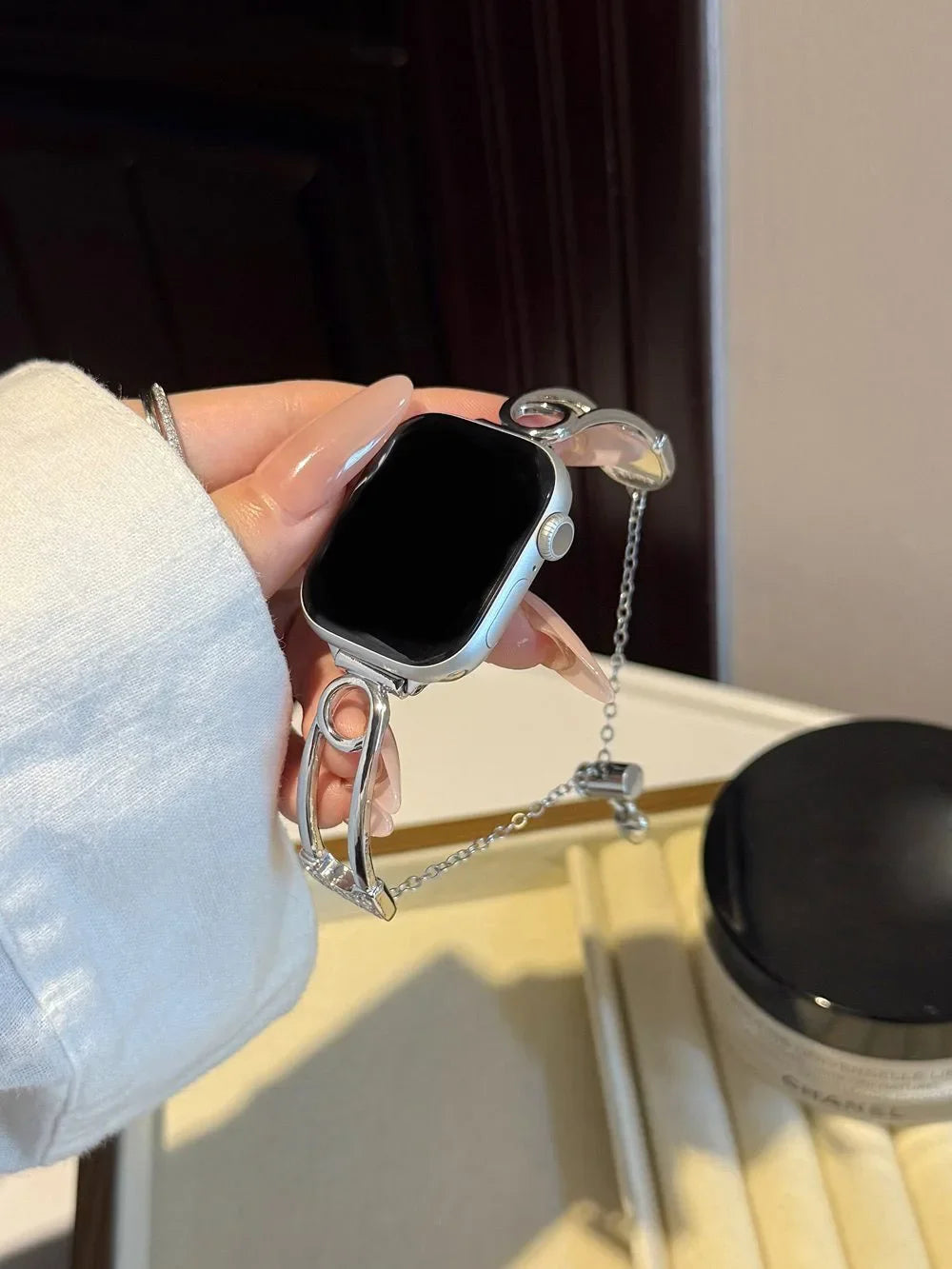 Premium U-Shaped Metal Bracelet for Apple Watch – Elegant Women’s Band