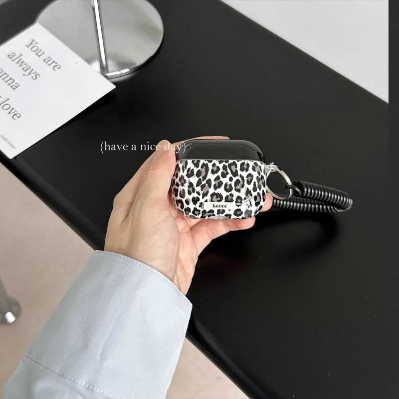 Black Leopard AirPods Case – Bold & Timeless Style