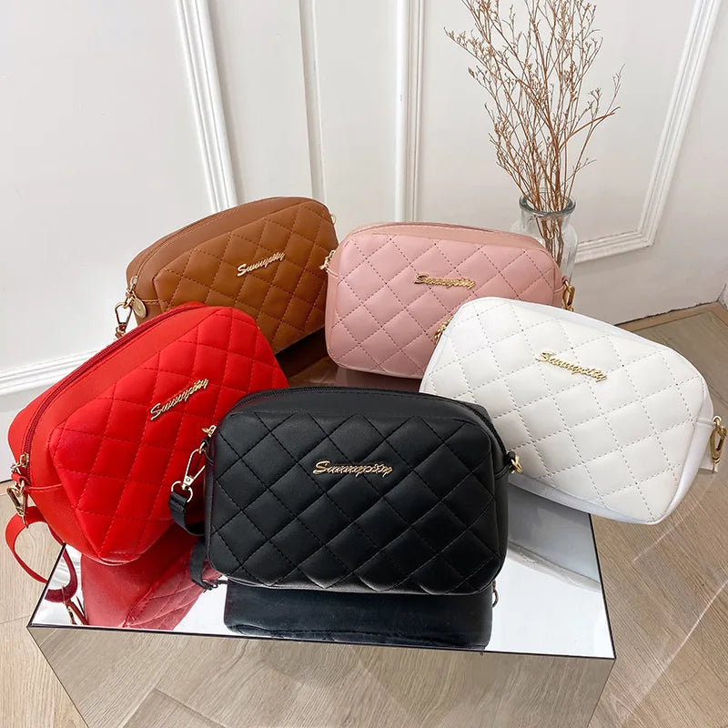 Small Crossbody Embroidered Bag for Women – Classic Camera Design with Gold Chain
