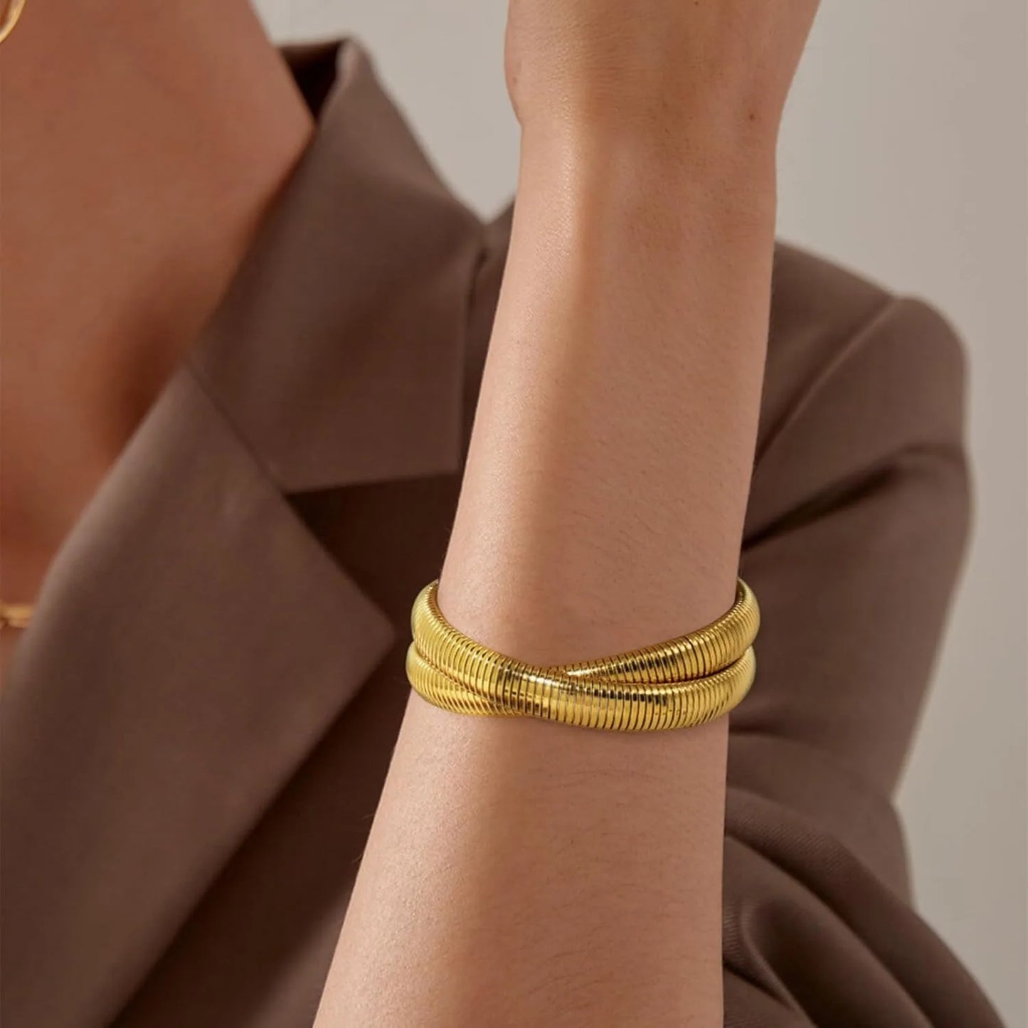 Chunky Gold Bangle Bracelet Set – Multiple Styles