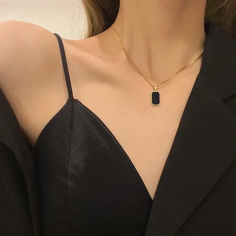 Minimalist Rectangle Pendant Necklace