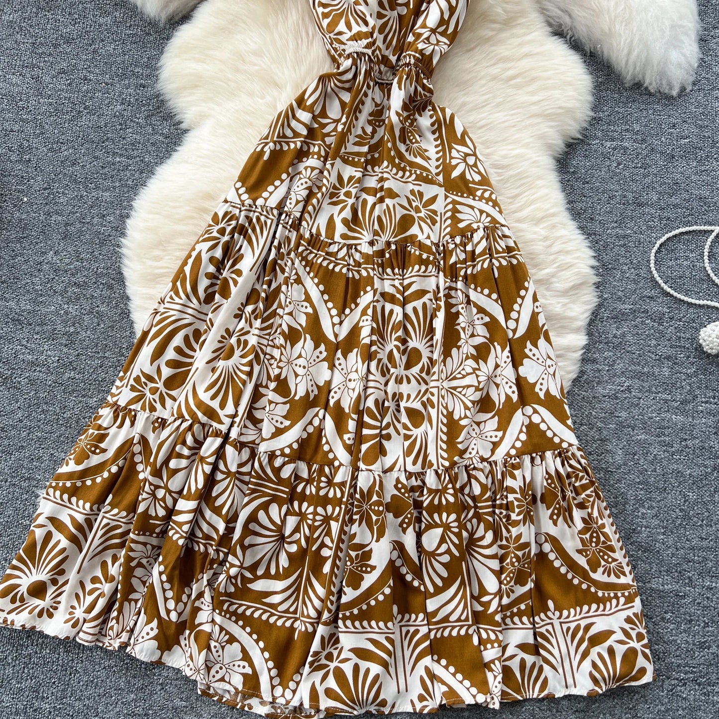 Vintage Print V-Neck Pleated Swing Dress