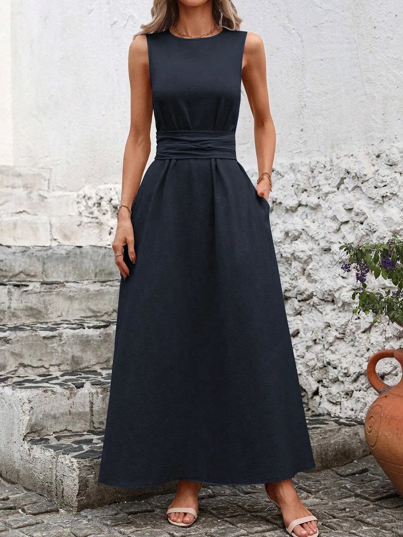 Sleeveless Casual Maxi Dress
