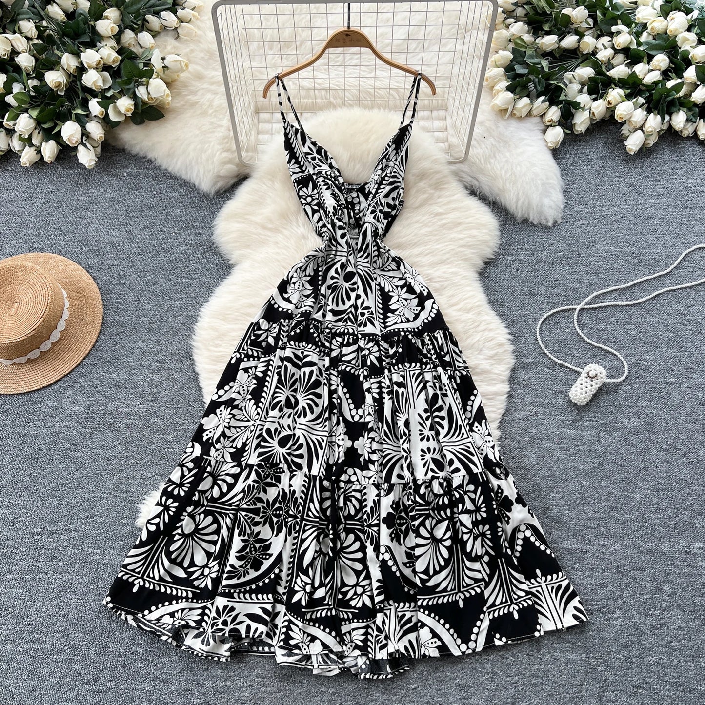 Vintage Print V-Neck Pleated Swing Dress