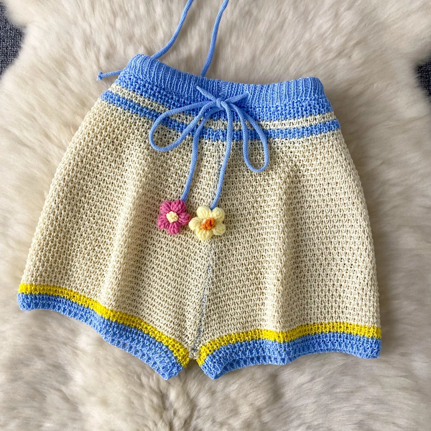3D Floral Crochet Summer Set – Halter Bra Top + Wide-Leg Shorts