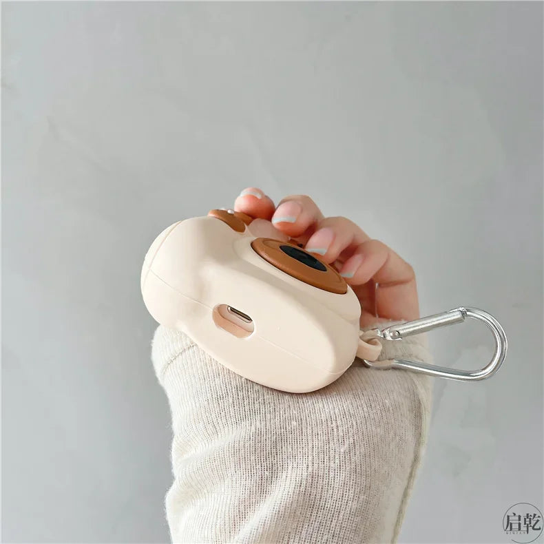 Polaroid Camera AirPods Case – Retro Charm for Photography Lovers
