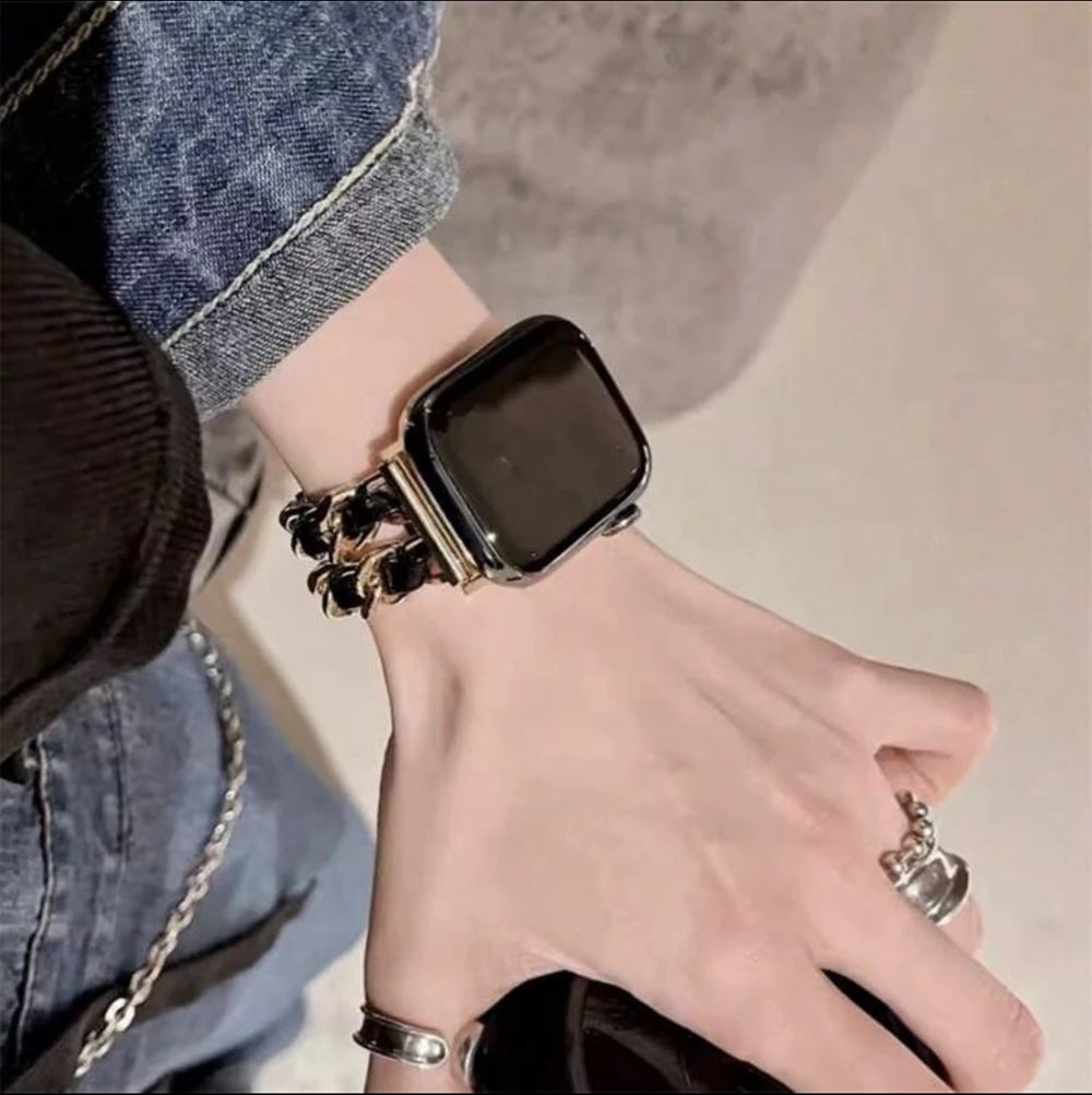 Luxury Leather & Chain Apple Watch Band – Adjustable Black Gold Strap