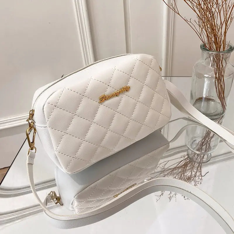Small Crossbody Embroidered Bag for Women – Classic Camera Design with Gold Chain