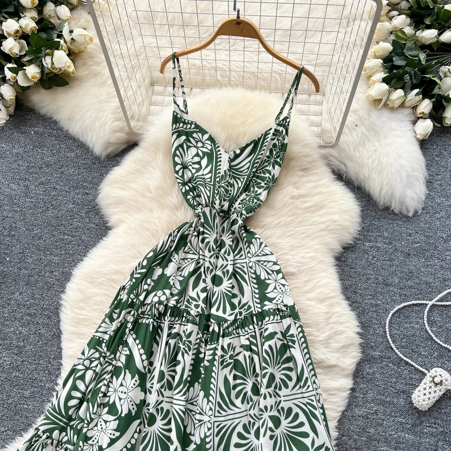 Vintage Print V-Neck Pleated Swing Dress