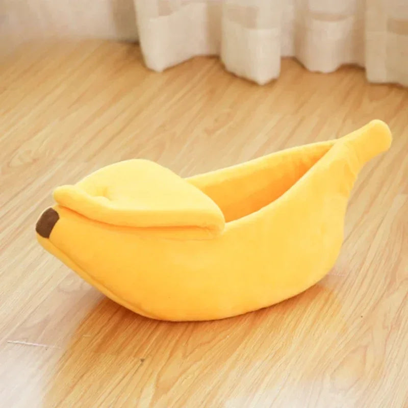 Banana Pet Bed – Soft Cartoon Nest for Cats and Small Dogs