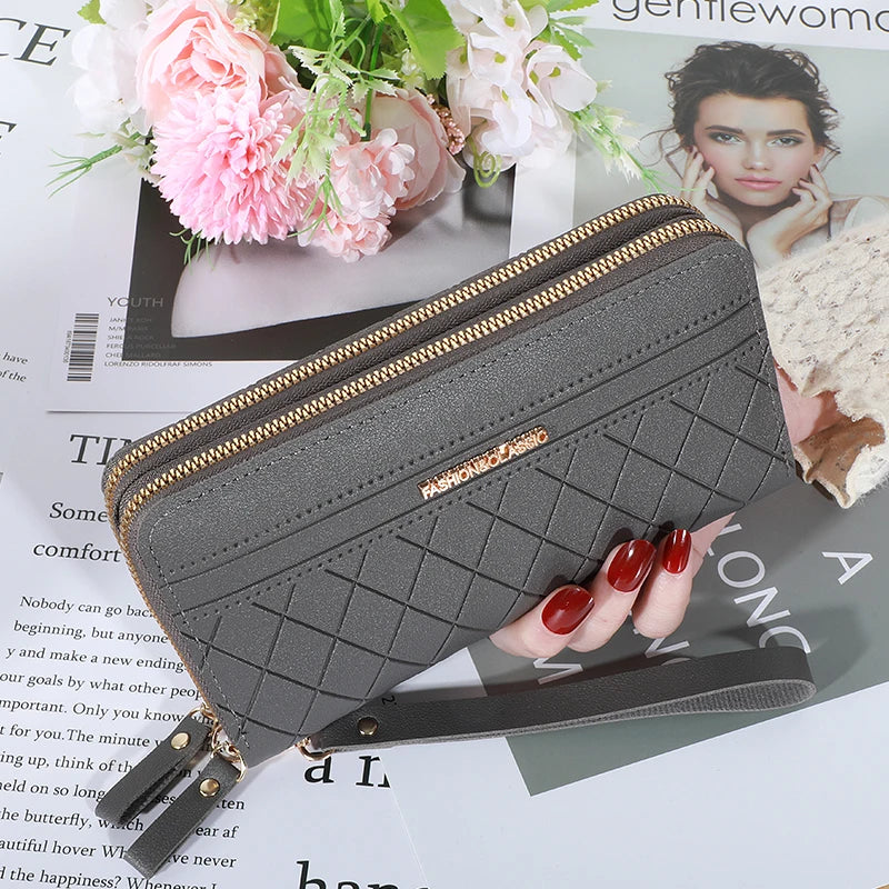 Long Women's Wallet with Zipper – Elegant Quilted Design for Cards & Cash