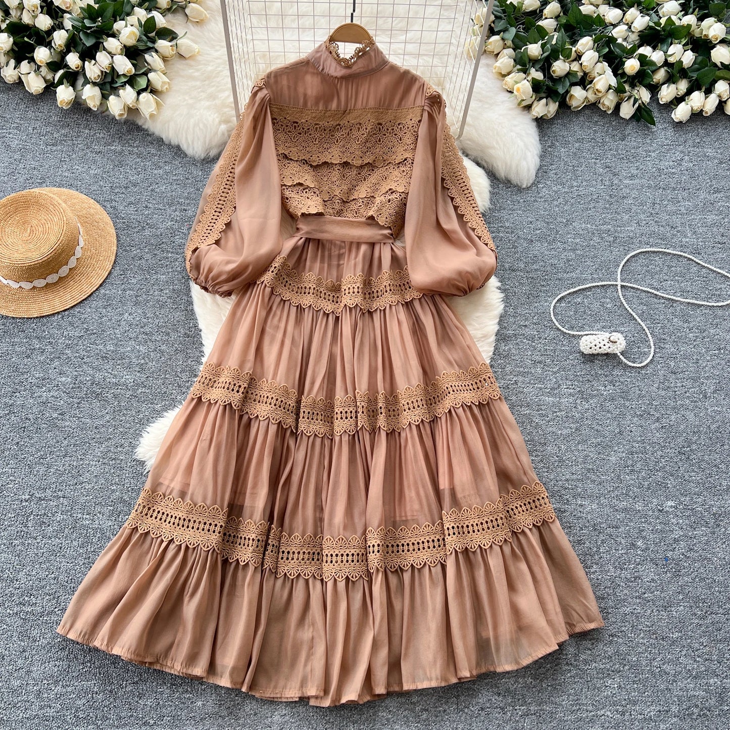 French Vintage Lantern Sleeve Maxi Dress with Lace Details – Elegant Autumn Style