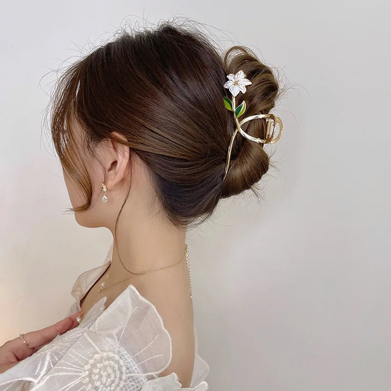 Elegant Flower Metal Hair Claw Clip for Women